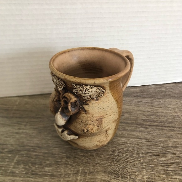 Vtg McGillivray Studio Pottery Face Mug - Picture 2 of 10